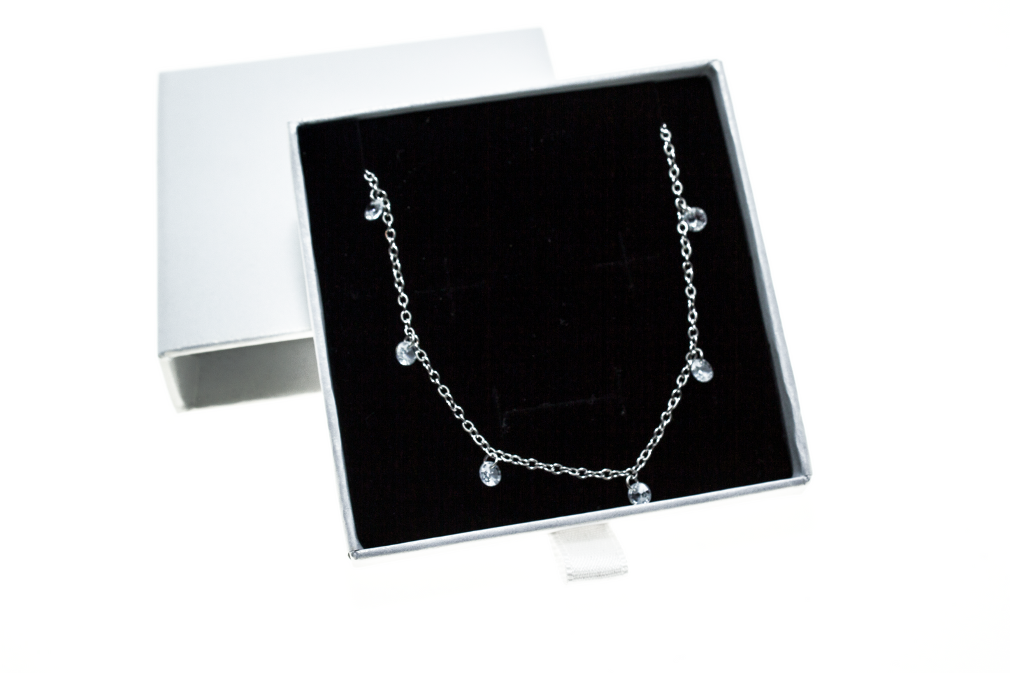 Silberfarbene Kristall-Charm-Halskette