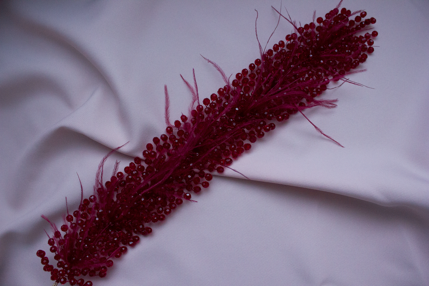 Brooklyn-Federn weinrot