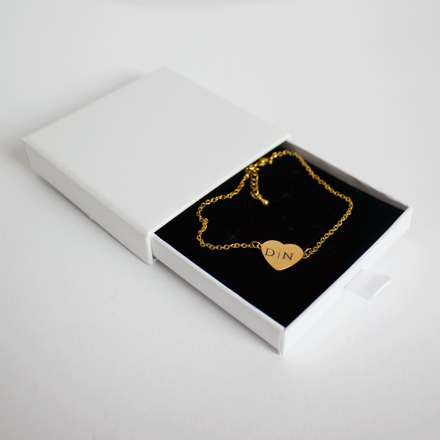 Personalized heart bracelet