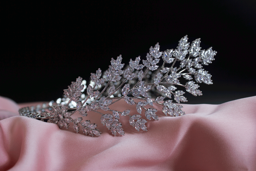 Giselle bridal hair accessories tiara