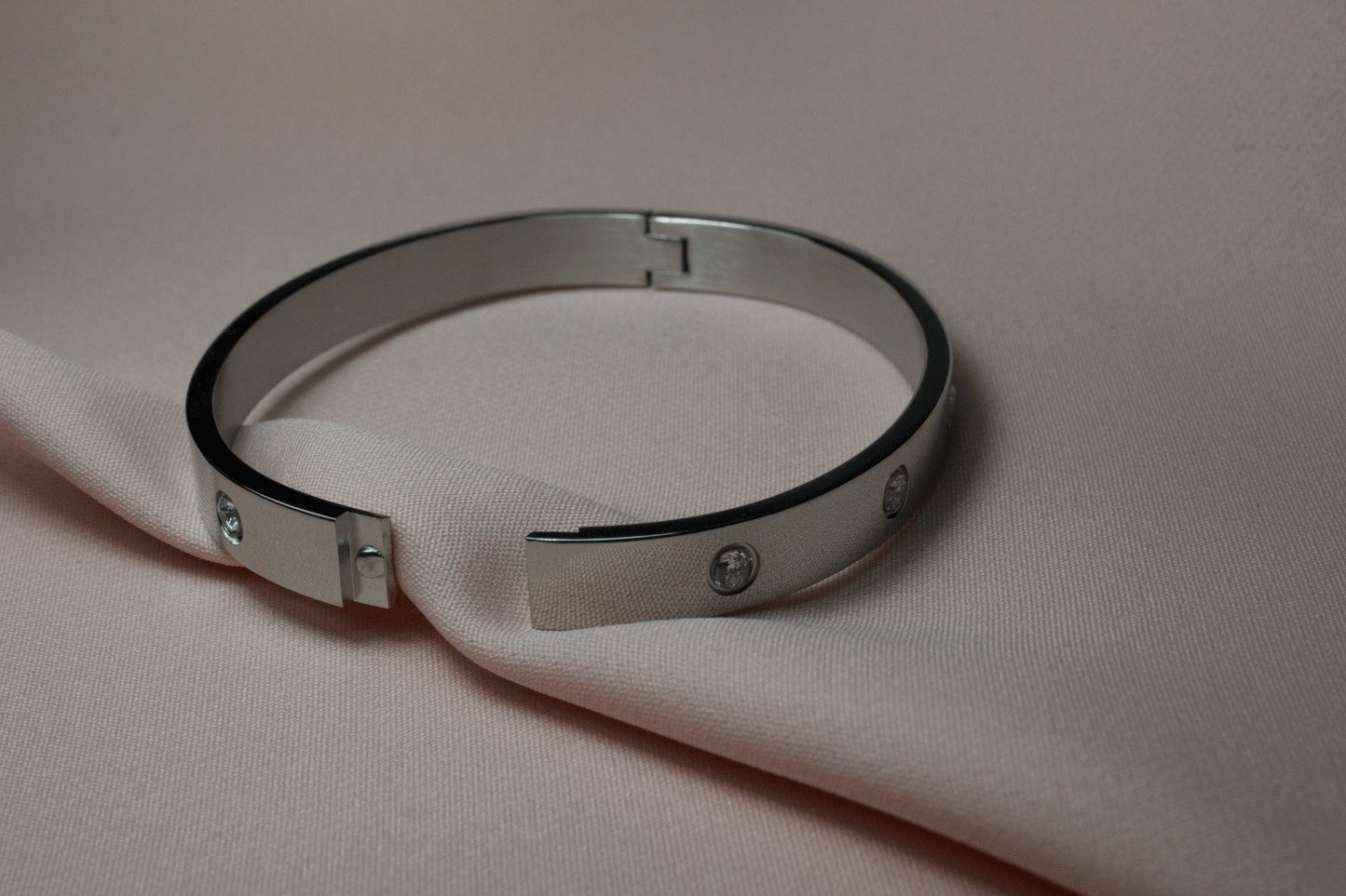 Armband aus Silber mit Diamanten