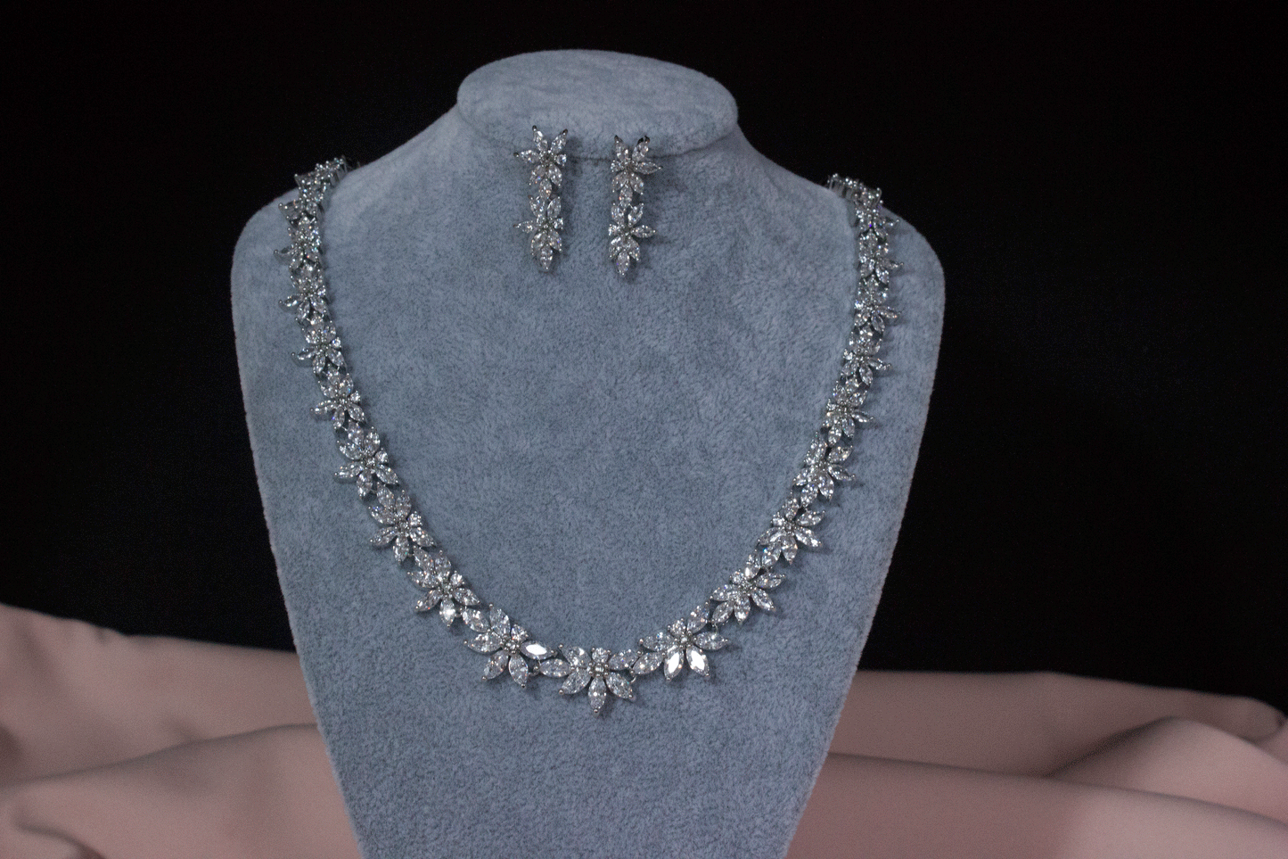 Silbernes Brautschmuckset