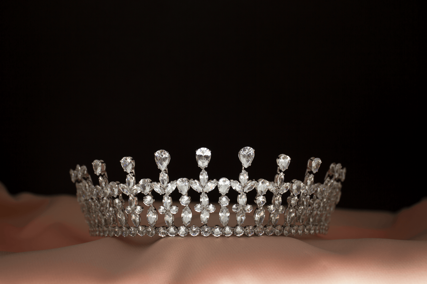 Emma Tiara Brautkrone Haarschmuck