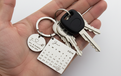 Persoonlijke Sleutelhanger - RVS - Gegraveerd datum met naam