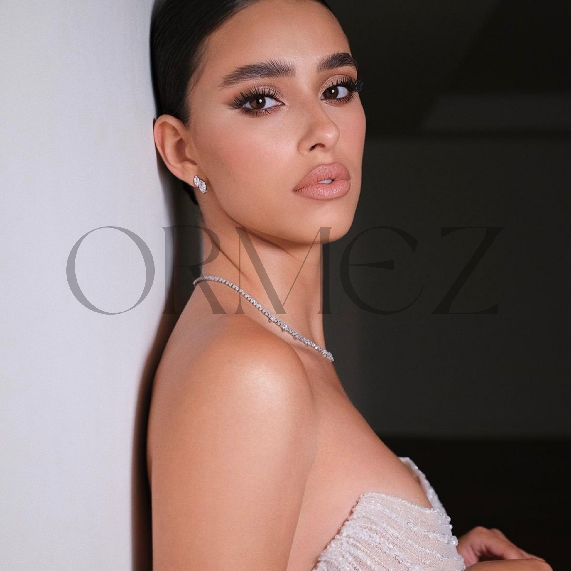 Amandelvormige oorbellen, amandel oorbellen, simpele oorbelle, oorbel knoppen, zilveren oorbellen