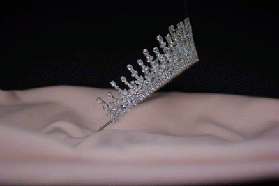 Silberne Tiara-Krone Najia