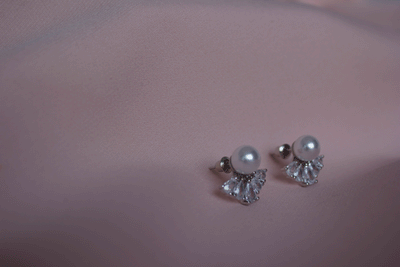 Elegante Perlenohrringe Adisa